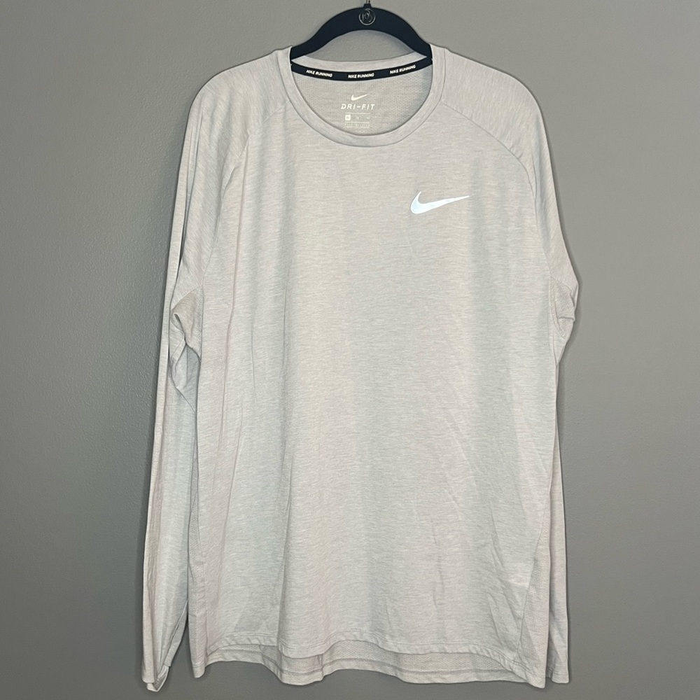 Long sleeve nike tee